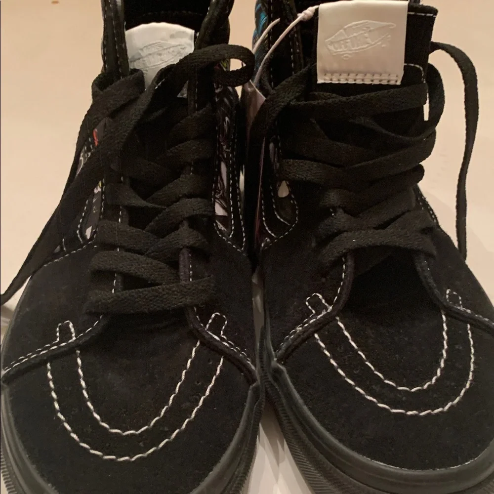 NEW Vans x Disney Villains Sk8-Hi Shoes 100 years Disney men’s 6 women’s 7.5